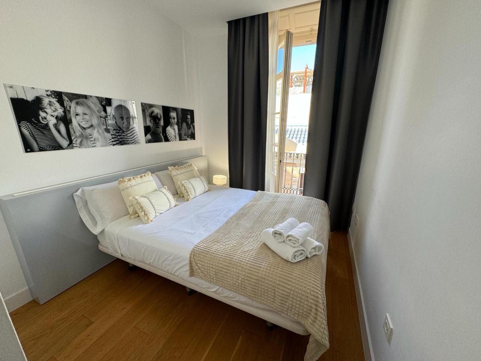 Echegaray Premium Cathedral 2 Apartment Malaga Exterior photo